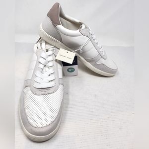 New Universal Thread White Low Top Sneakers Blush HAL Memory Foam 9.5